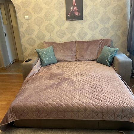 Little Paris Gare Du Nord Apartment Bucharest Luaran gambar