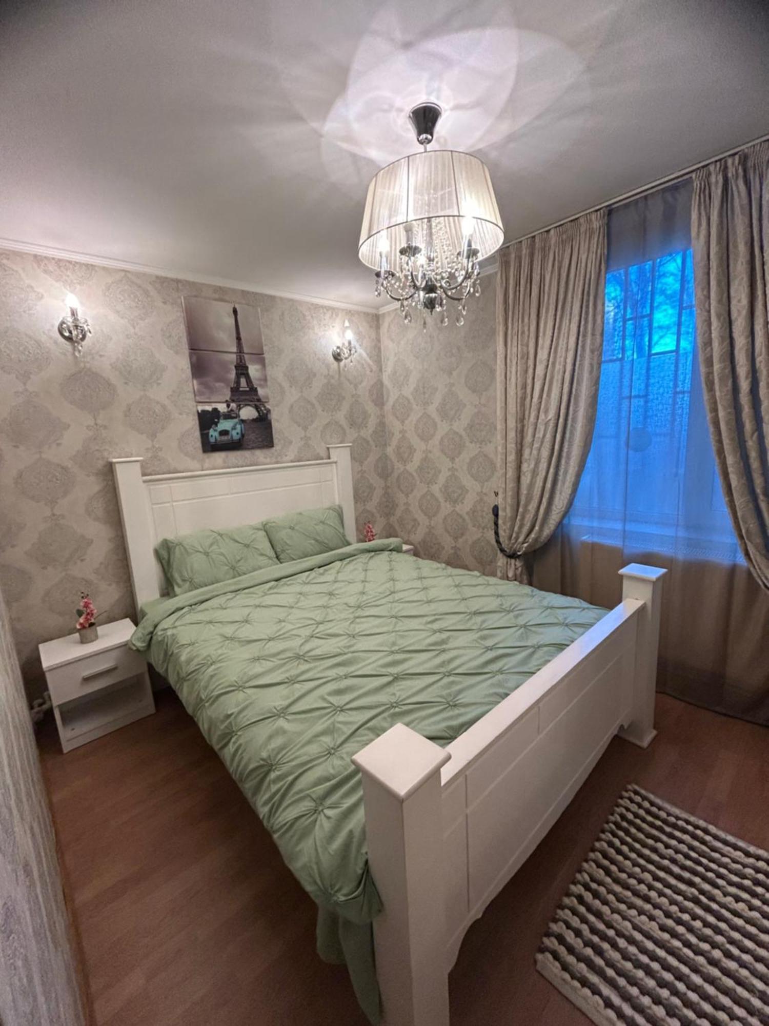 Little Paris Gare Du Nord Apartment Bucharest Luaran gambar
