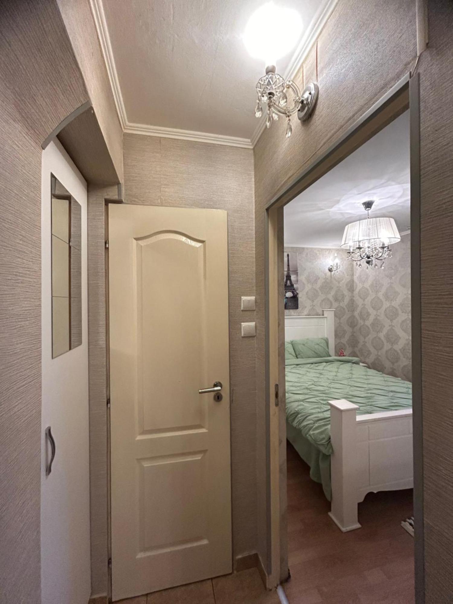 Little Paris Gare Du Nord Apartment Bucharest Luaran gambar