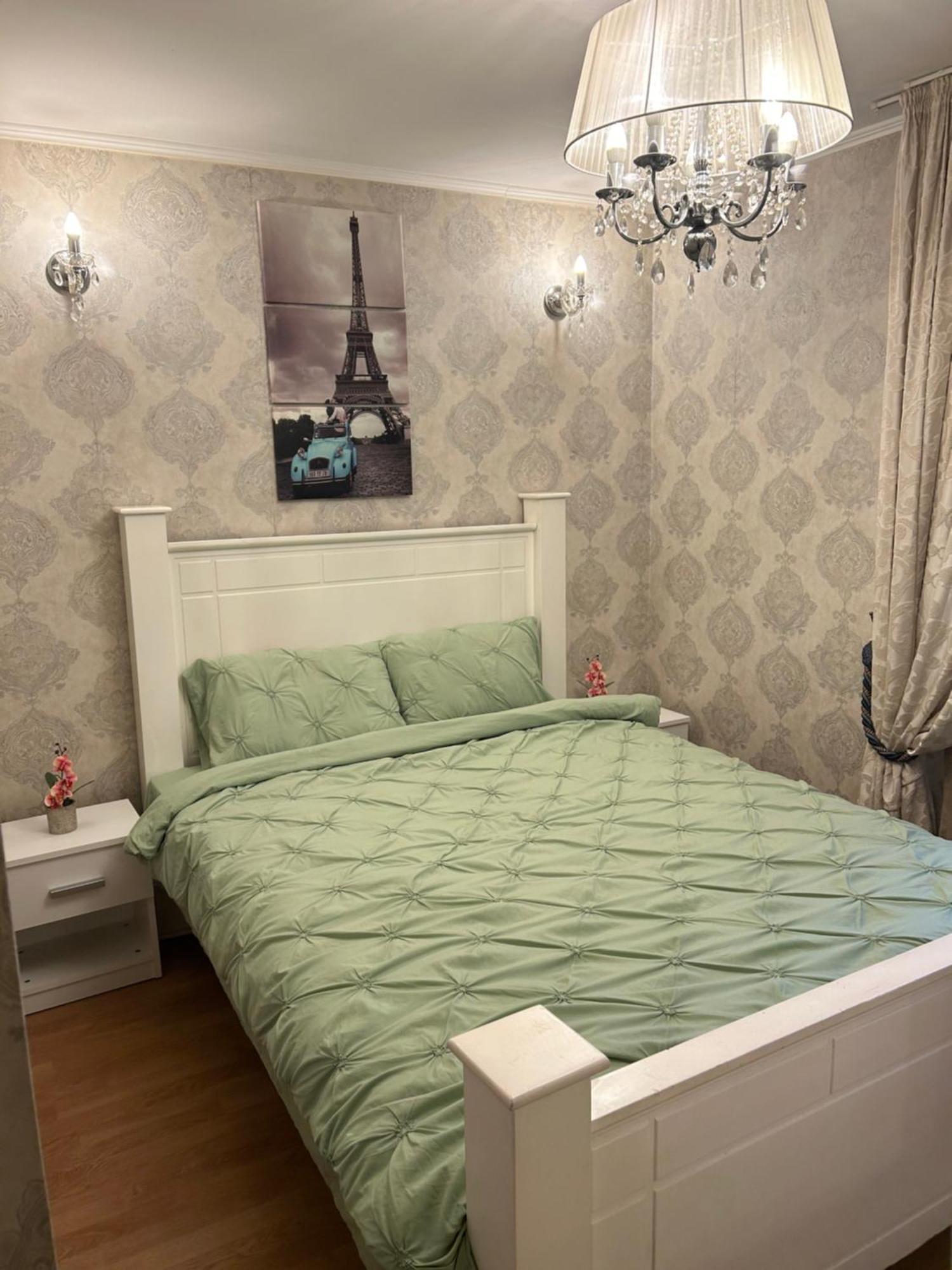Little Paris Gare Du Nord Apartment Bucharest Luaran gambar